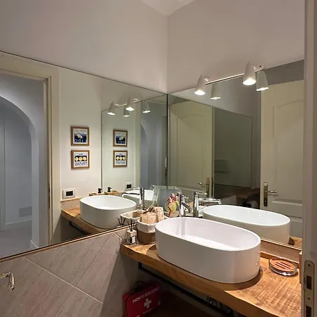 Borghese & Terrace Lejlighed