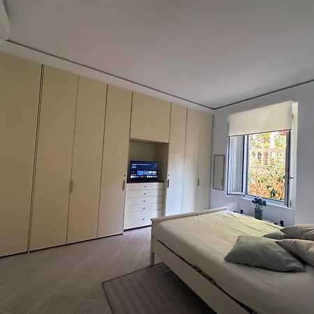 Borghese & Terrace *