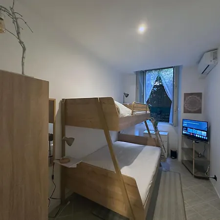 Borghese & Terrace *